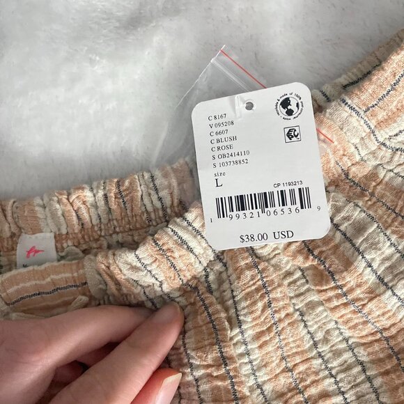 Free People Women's Shorts - Picture 4 of 6